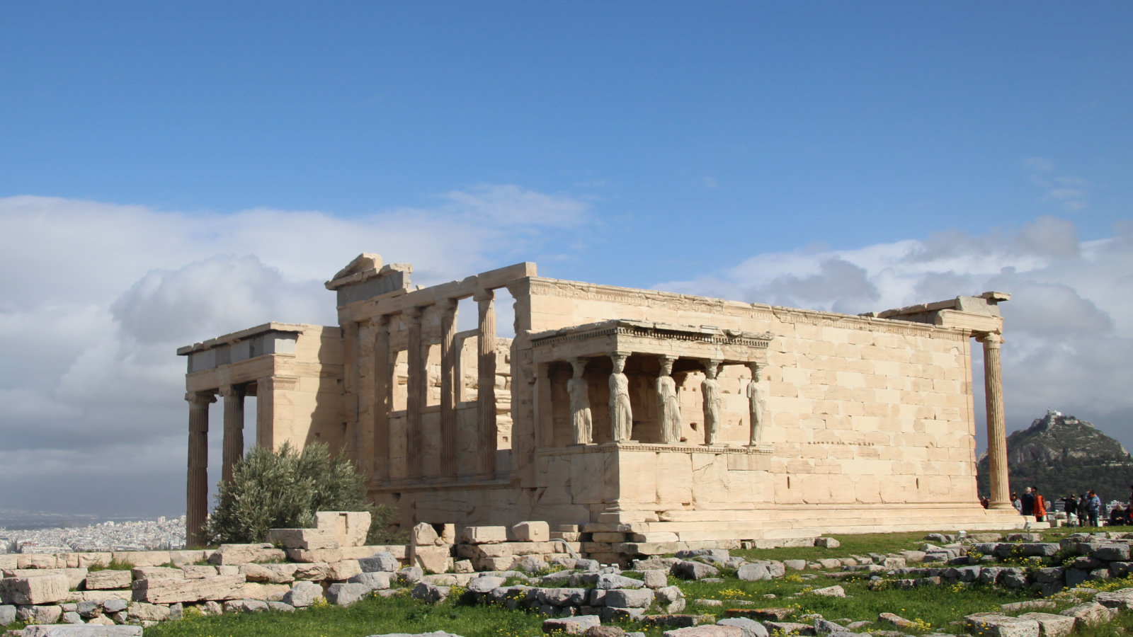 Veduta complessiva dell'Eretteo con la Loggia delle Cariatidi